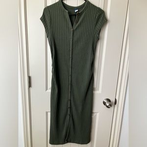 Maternity fitted rib-knit midi henley dress